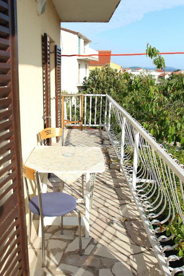 Tribunj Apartmani Exterior photo